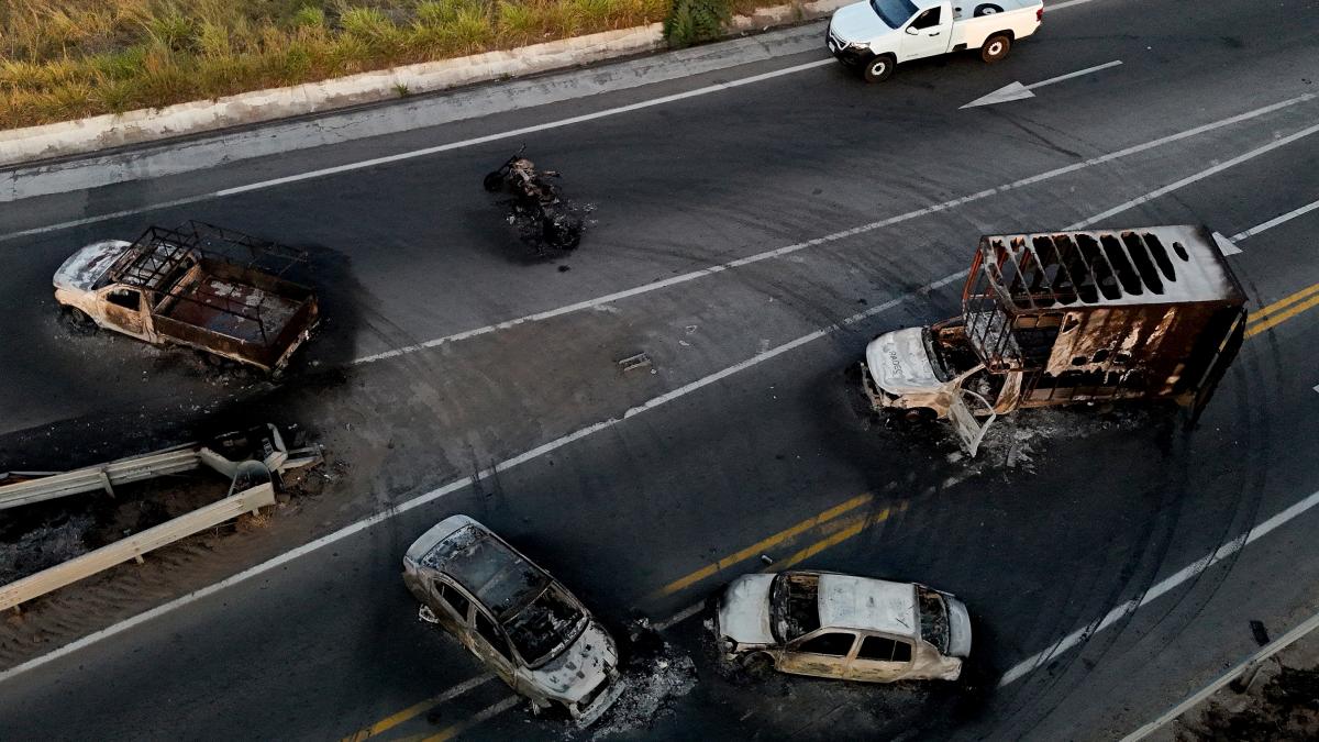 doi ofiteri cia au murit in mexic dupa ce se intorceau cu masina de la o operatiune impotriva cartelurilor mexicane