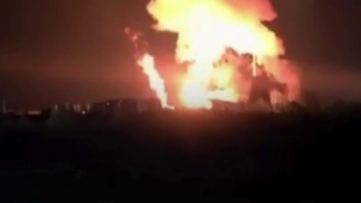 explozie uriasa la cet vest din bucuresti flacari la doua transformatoare electrice