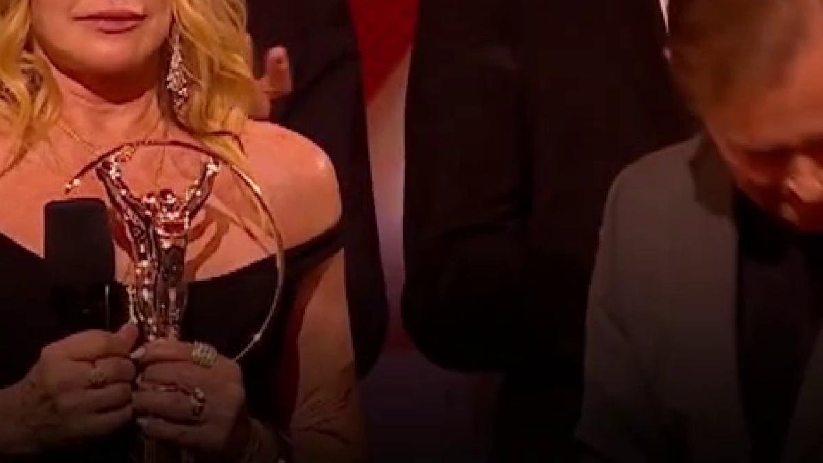 nadia comaneci a fost premiata la oscarurile sportului 17 secunde din viata mea la jocurile olimpice au schimbat totul