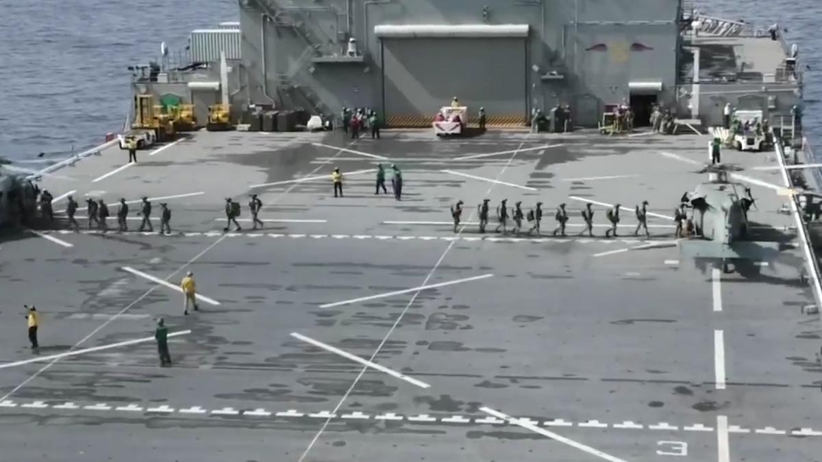 sua au sechestrat un petrolier cu titei din iran care naviga in oceanul indian cu cateva ore inainte de expirarea armistitiului