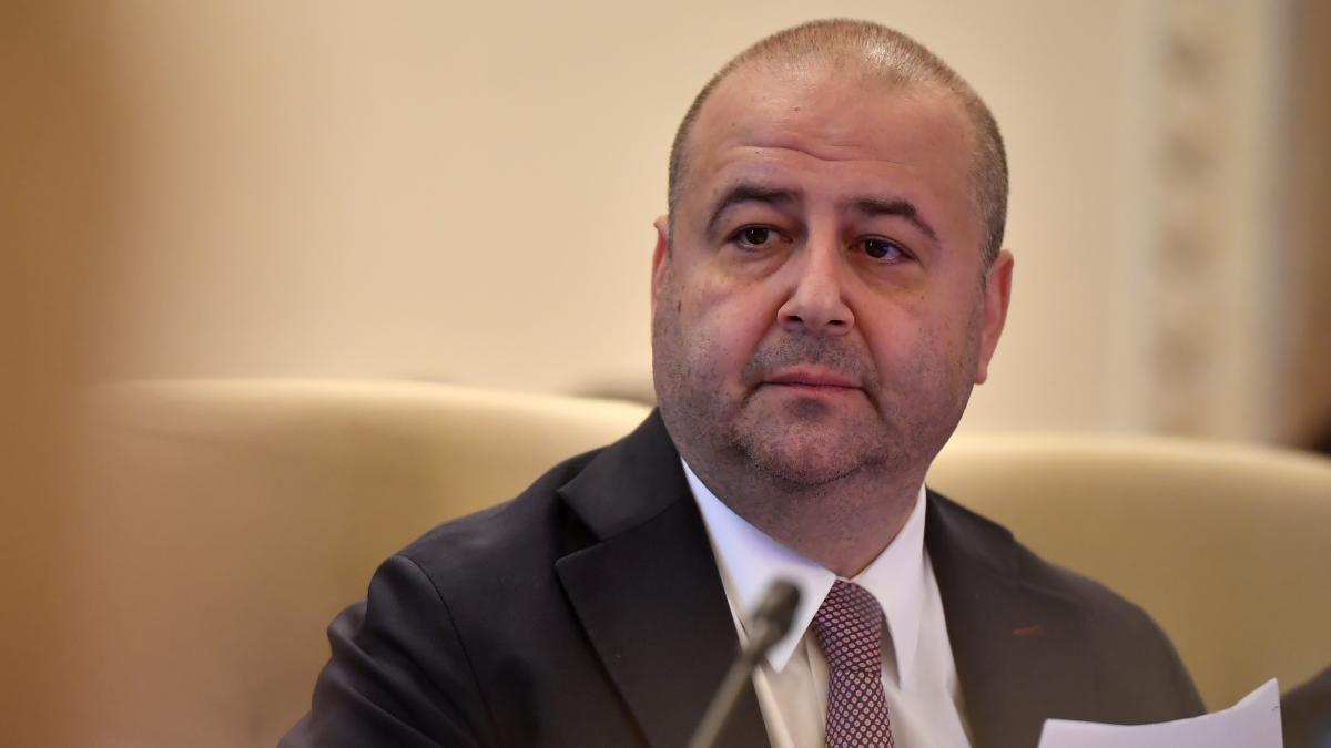 mihai busuioc ramane judecator ccr cab a respins cererea de revocare depusa de silvia uscov cand se pronunta si pentru dacian dragos