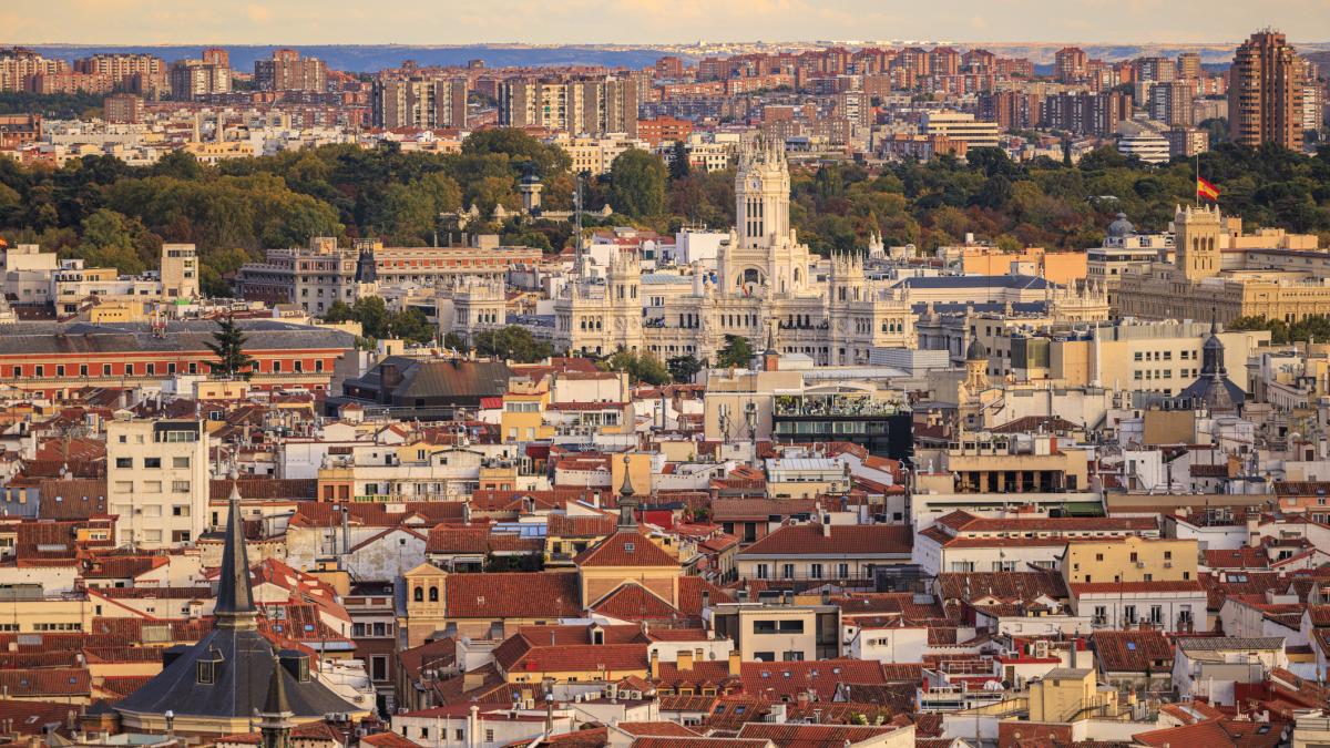 spania lanseaza un plan de locuinte sociale de 7 miliarde de euro ca sa faca fata cresterii chiriilor si crizei imobiliare