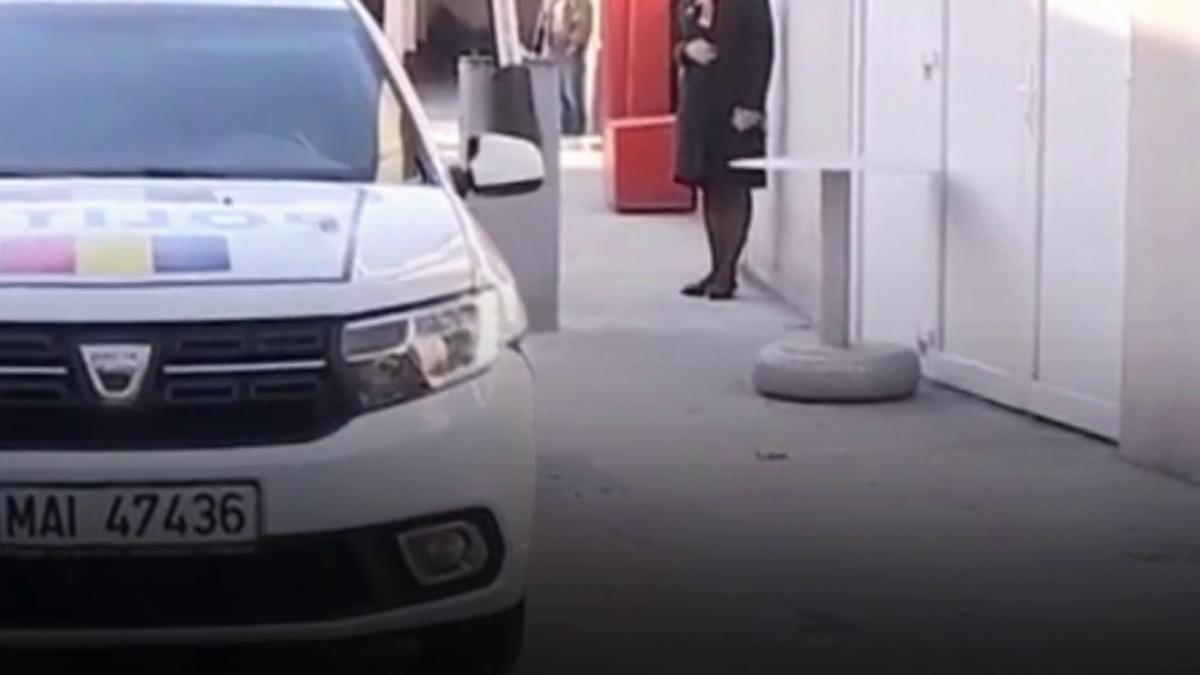 fostul adjunct al sis moldova e extradat din romania alexandru balan e acuzat ca vindea secrete kgb ului din belarus