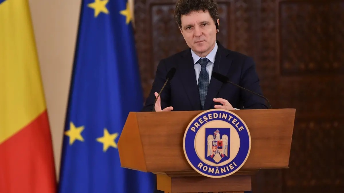 nicusor dan a semnat demisiile ministrilor psd si propunerile de interimari si anunta consultari luni la cotroceni