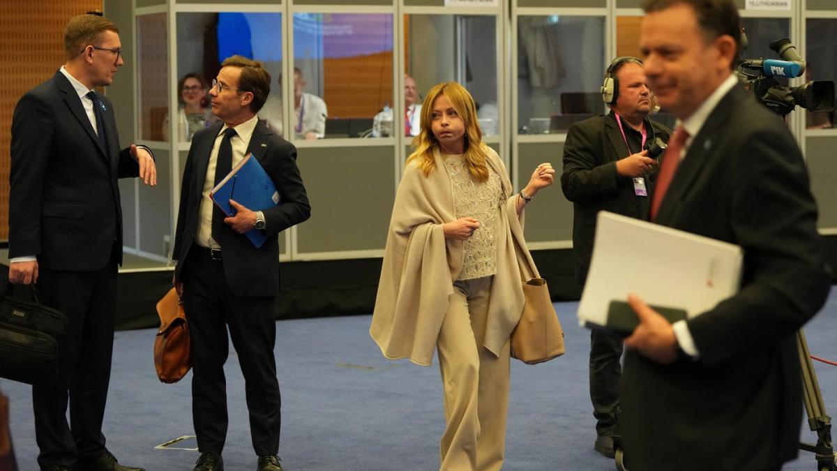 viata de dupa viktor orban odata cu plecarea tapului ispasitor europa este obligata sa fie in sfarsit sincera cu ea insasi