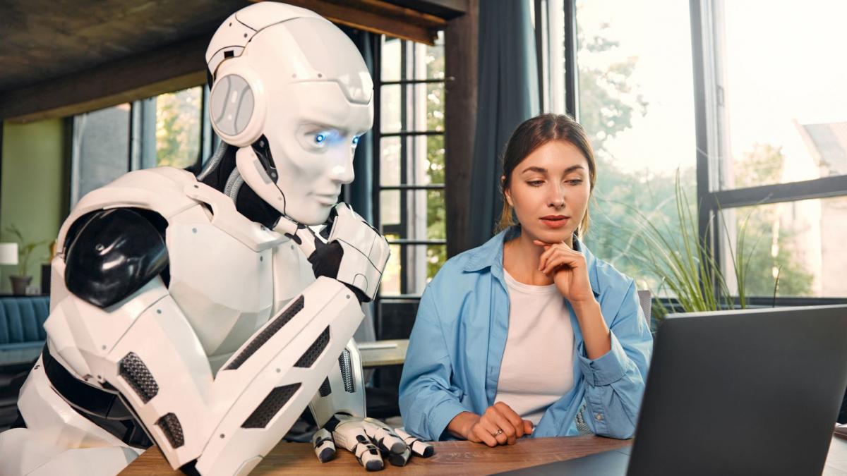 angajatii din china obligati sa antreneze robotii ai care ar urma sa le ia locurile de munca