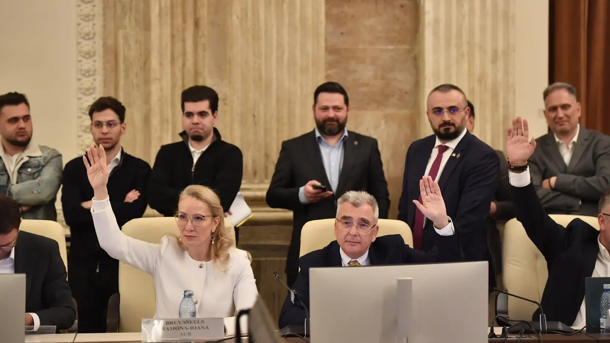 un lider aur recunoaste ca a votat impotriva unor legi de securitate fara sa le citeasca daca as fi citit as fi votat pentru