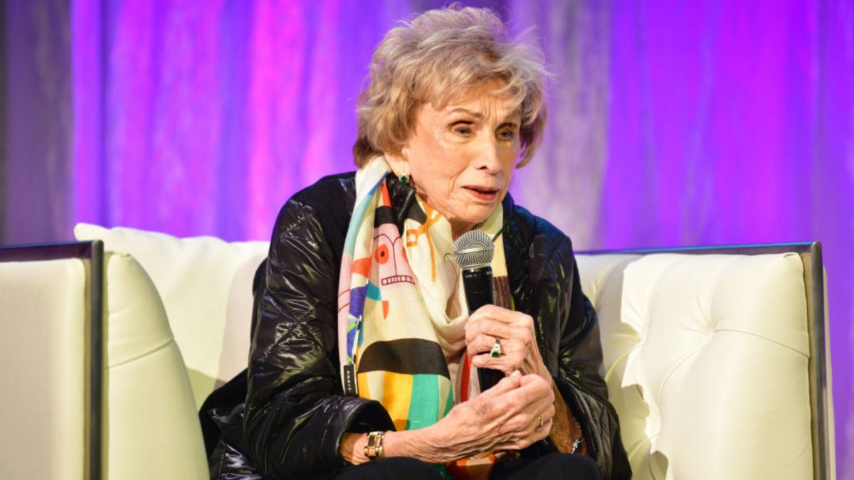 a murit edith eger supravietuitoarea holocaustului care dansa balet pentru mengele la auschwitz cunoscuta psiholoaga avea 98 de ani