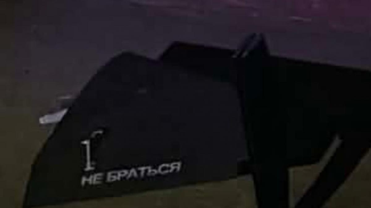 bucată din dronă rusească căzută peste o casă din galați