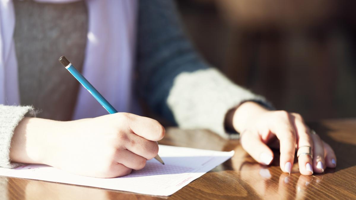 sesiunea speciala a simularii evaluarii nationale continua marti cu proba la matematica