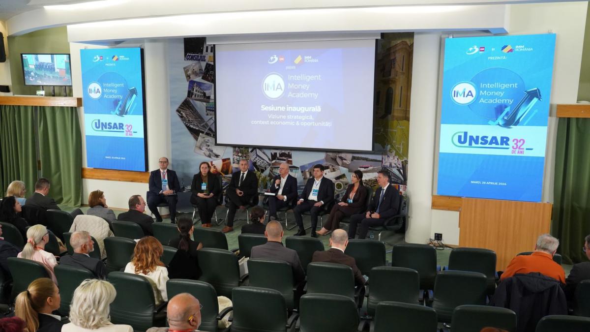 intelligent money academy platforma unica de educatie financiara si antreprenoriat