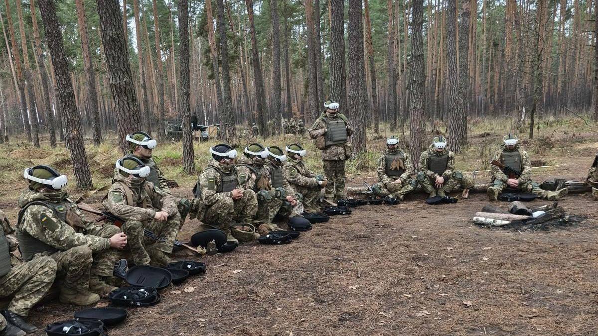 zelenski anunta reforma armatei sporuri pentru militari si demobilizari treptate