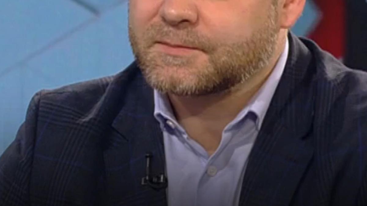 ciprian ciucu lipsesc 5 10 voturi ca motiunea sa nu treaca in acest moment se joaca