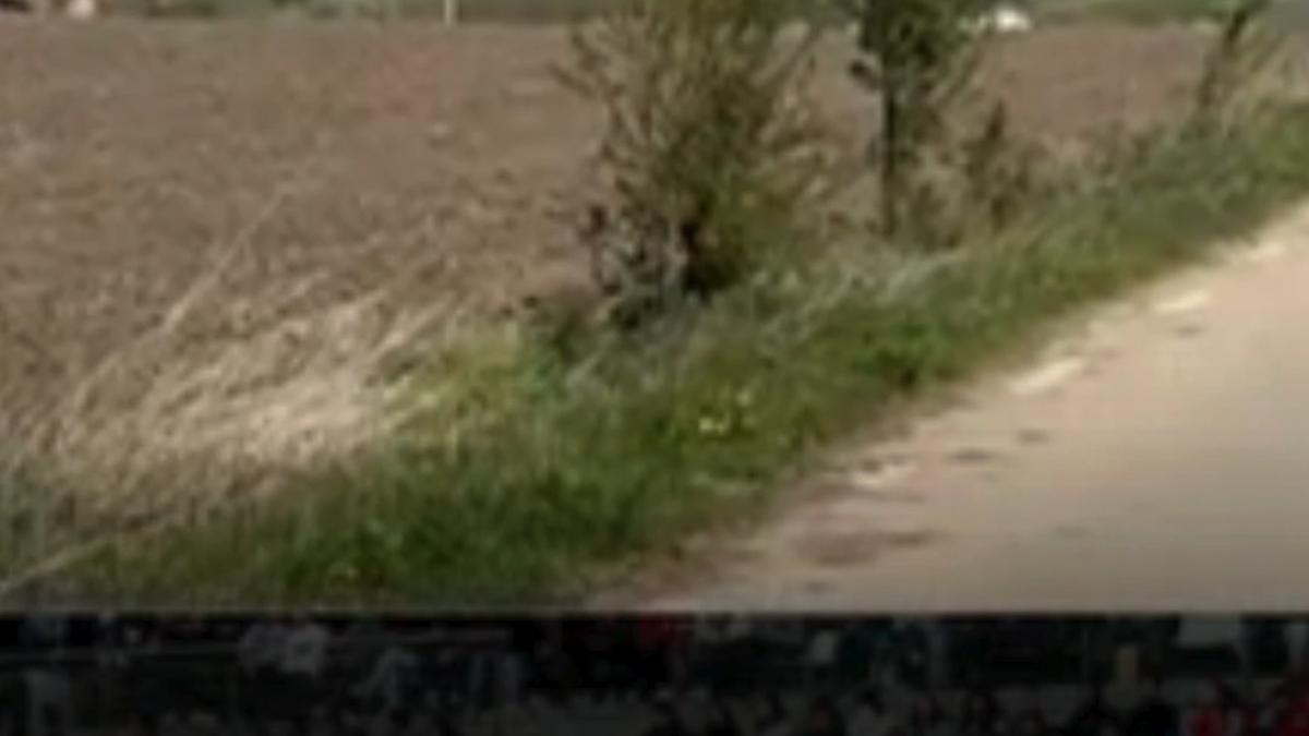 drona cazuta pe camp in romania la 25 km de granita cu ucraina un localnic din serbauti judetul suceava a dat alarma