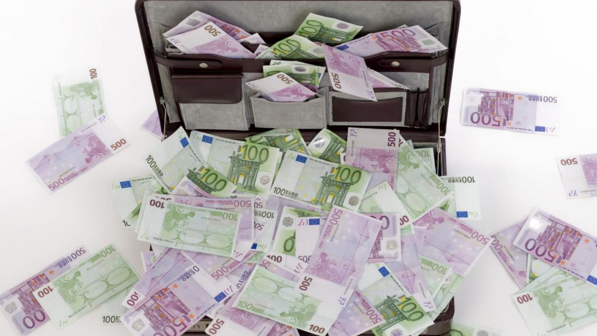 europa vs america unde rasar miliardarii mai repede rasturnare de situatie pana in 2031