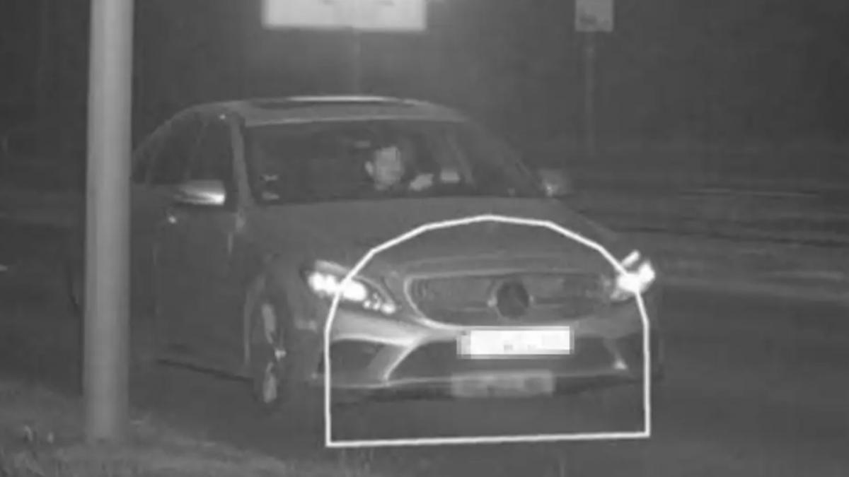 un barbat conducea cu viteza spre spital cu sotia insarcinata in masina cand a fost prins de radar a primit o amenda uriasa