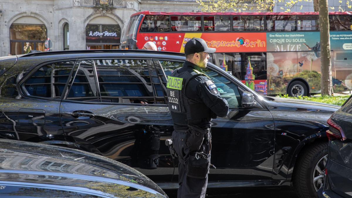 o masina a intrat in multime in leipzig doi morti si mai multi raniti