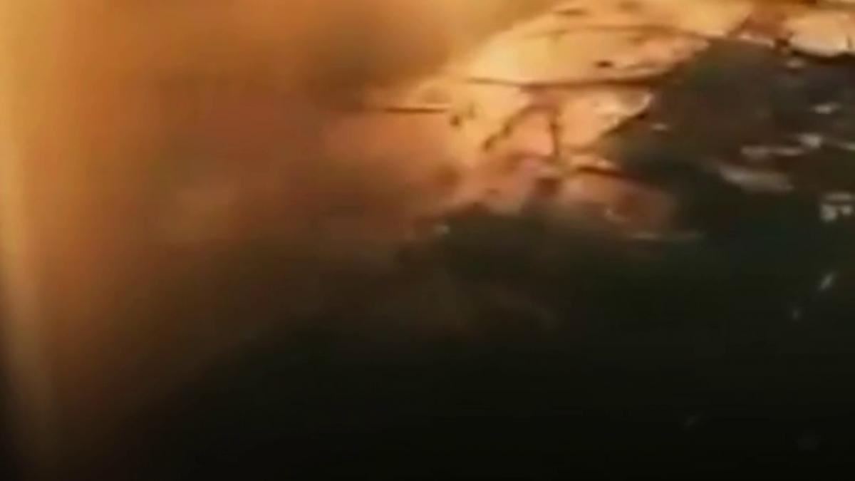 pericol de explozie o casa in care se aflau trei butelii a luat foc