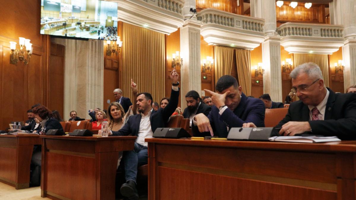 primii parlamentari care anunta ca nu mai voteaza motiunea anti bolojan desi au semnat pentru depunere nu giram jocurile psd aur
