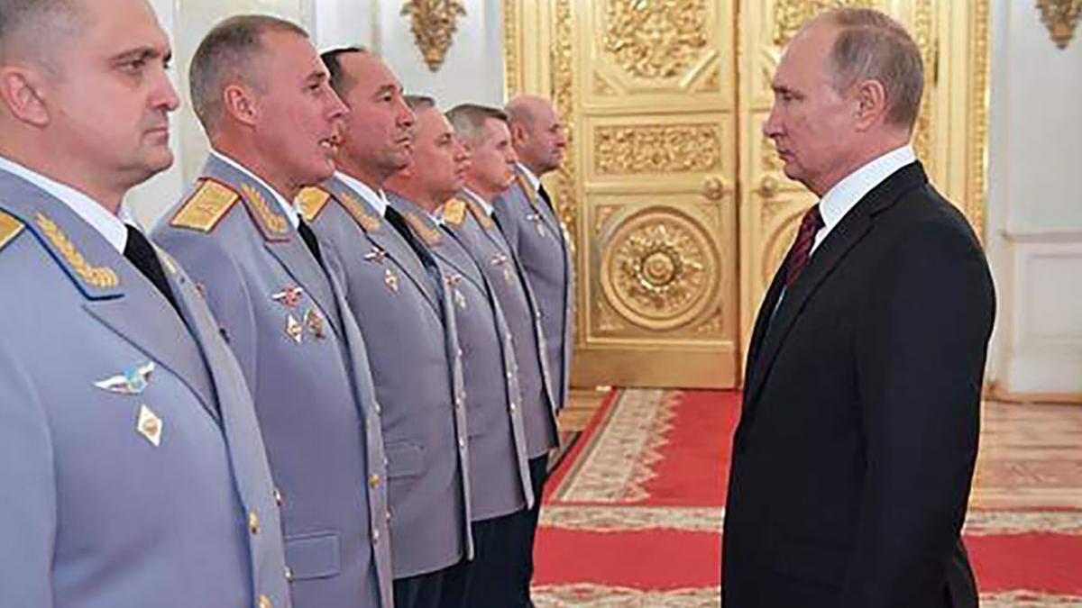 putin l a demis pe seful apararii antiaeriene a rusiei dupa ce o drona ucraineana a lovit moscova la 6 kilometri de kremlin