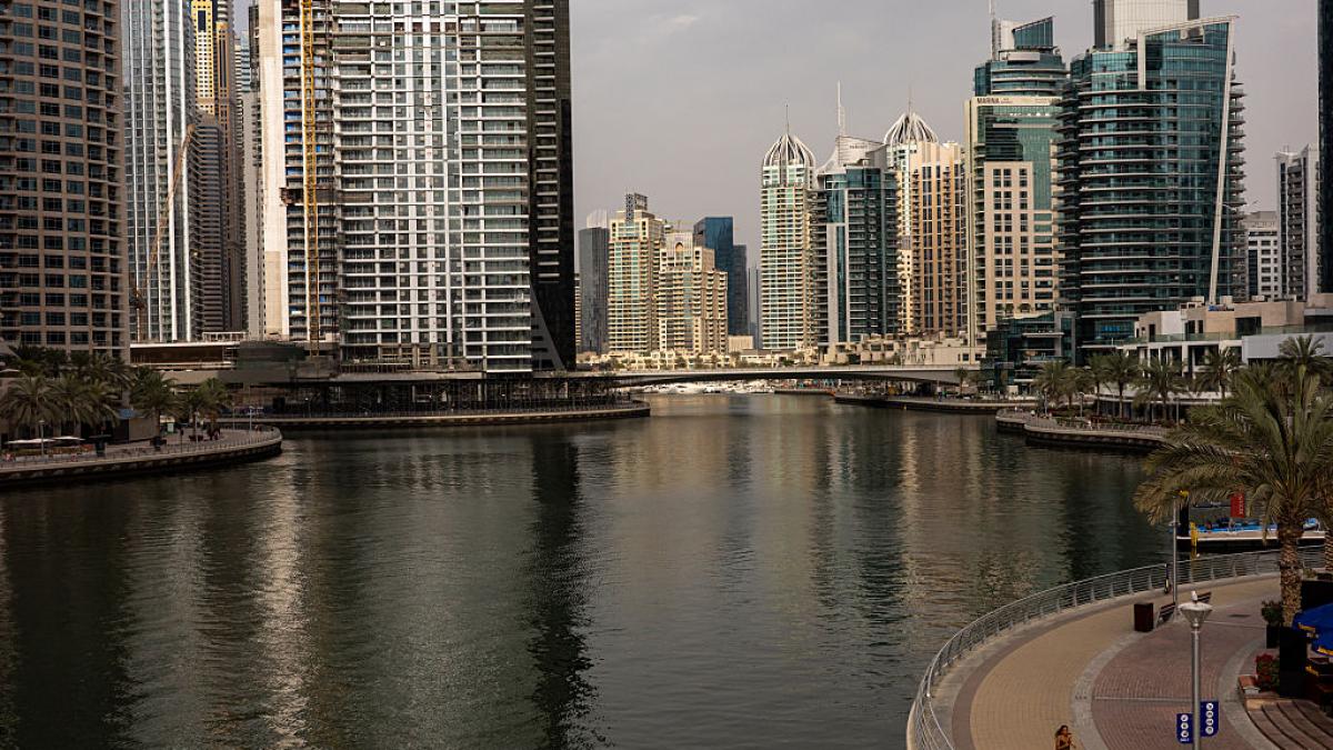 razboiul din iran provoaca un regrexit britanicii bogati refugiati in dubai pentru scutiri de taxe regreta acum decizia luata