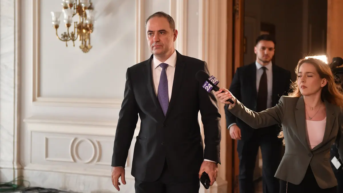 nazare romania intra intr o perioada de interimat guvernamental fara sa isi permita insa un interimat economic