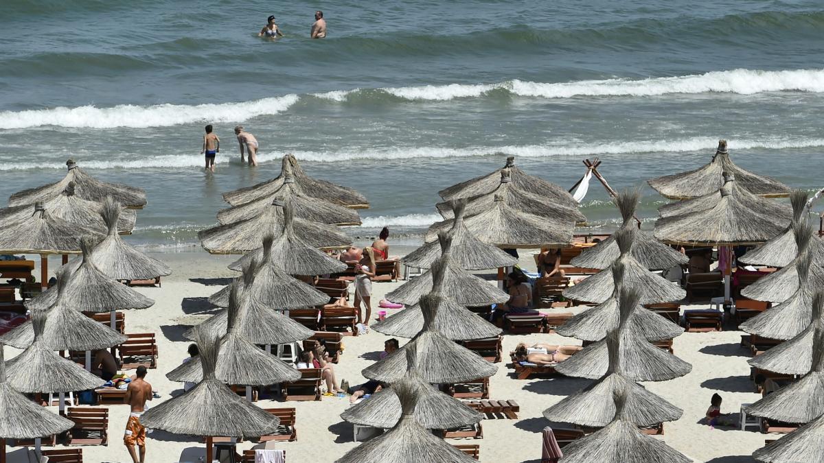 prognoza meteo pana la 1 iunie ne asteapta o luna neobisnuit de calda in toata tara unde va ploua