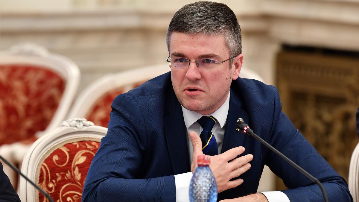 ministrul irineu darau criza politica actuala este una nenecesara care afecteaza zilnic economia romaneasca