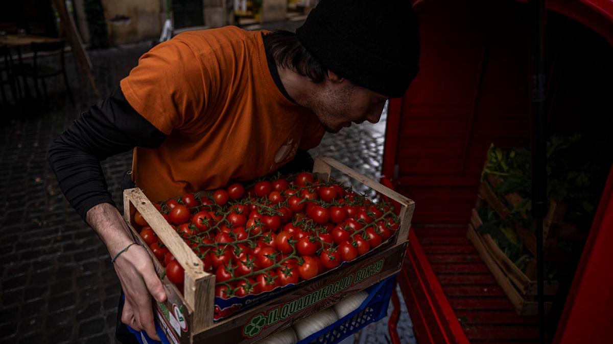 preturile la alimente ar putea sa creasca dramatic din cauza razboiului din iran inchiderea ormuz sufoca comertul cu fertilizatori