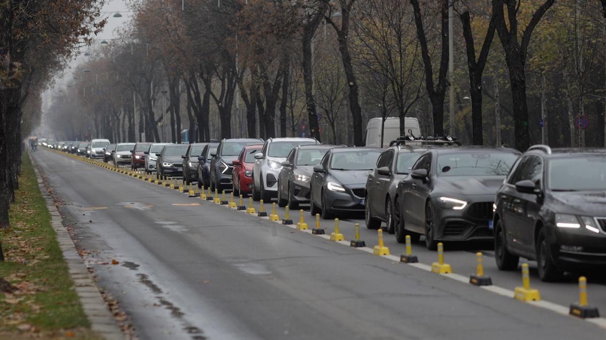 restrictii de circulatie pe principalele bulevarde din capitala in weekend rutele alternative recomandate de politia rutiera