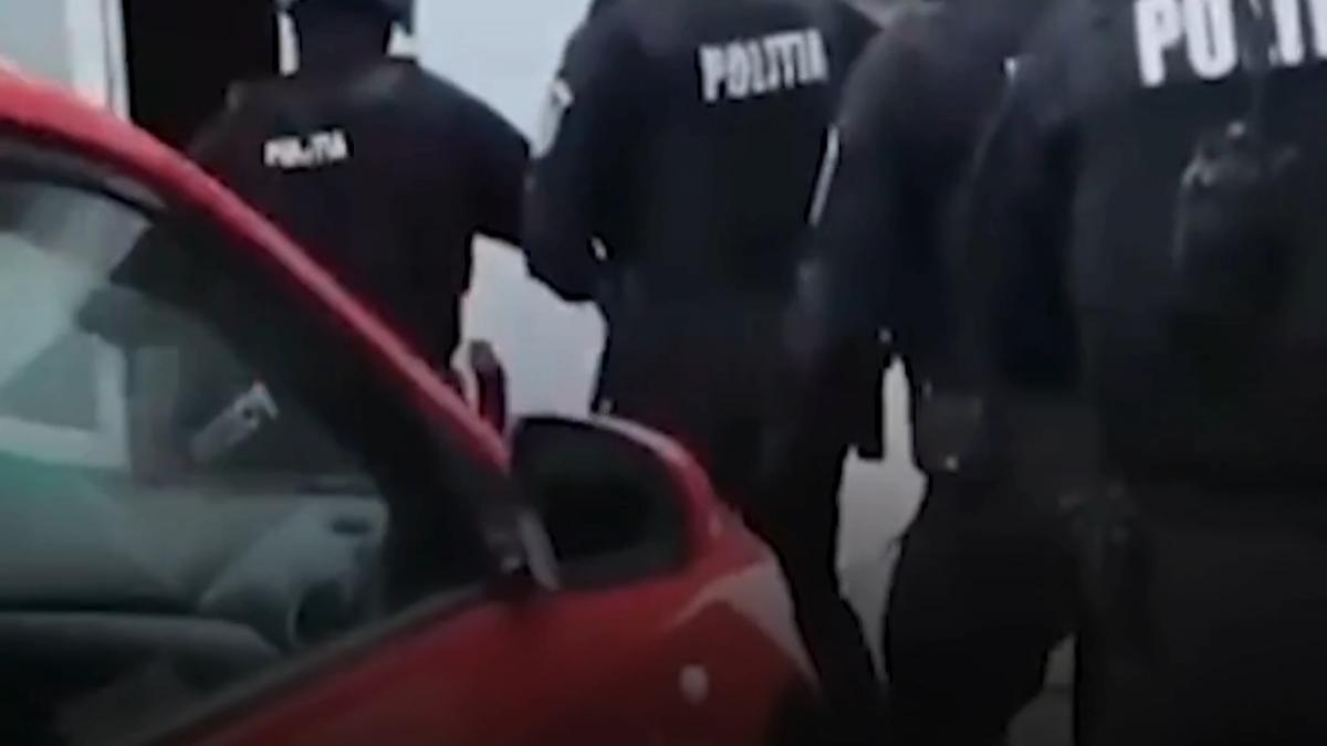 soferii stb care ar fi furat combustibil si piese auto au fost audiati