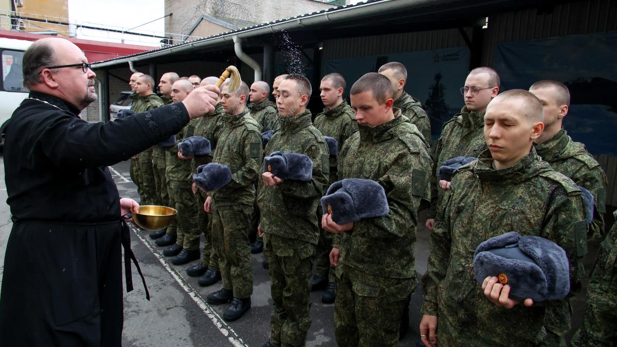 peste 350 000 de militari rusi au murit pana acum in ucraina ucrainenii ucid deja mai multi soldati decat poate recruta moscova