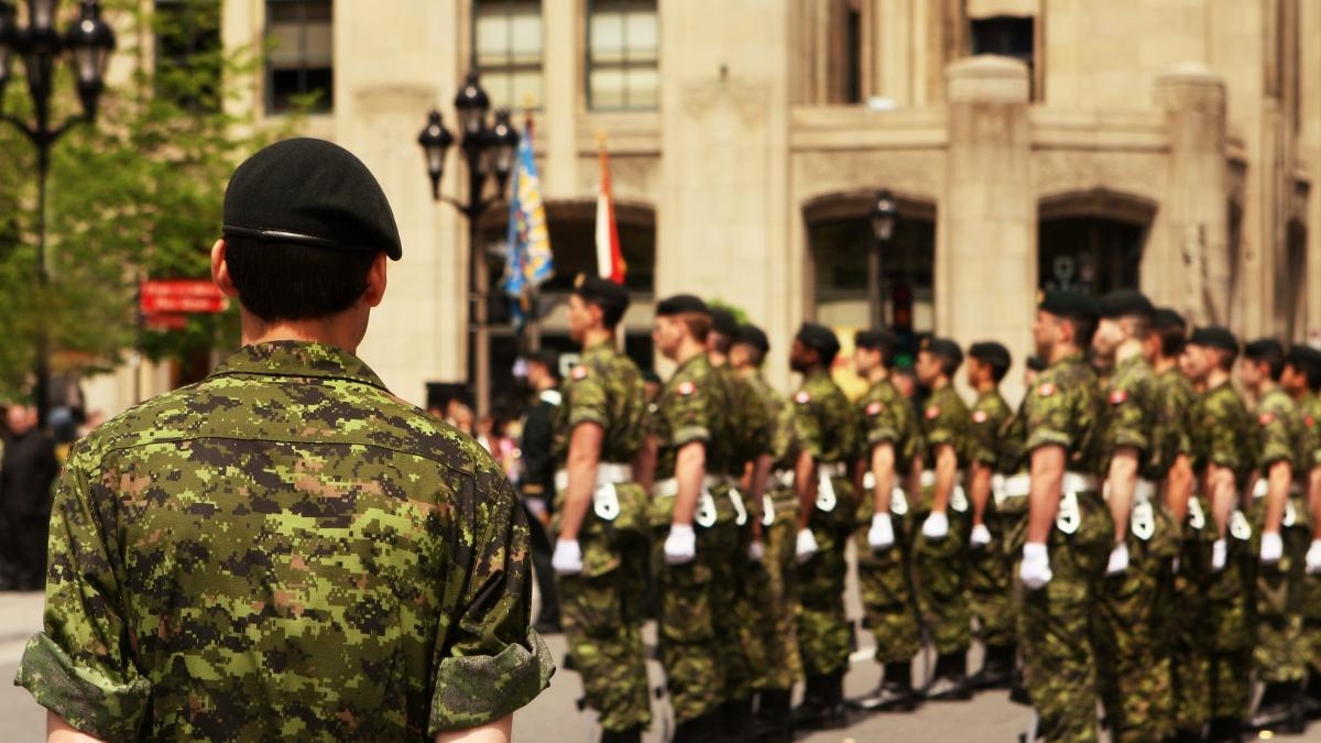 canada inregistreaza cel mai mare val de recrutari militare din ultimii 30 de ani ce a declansat schimbarea