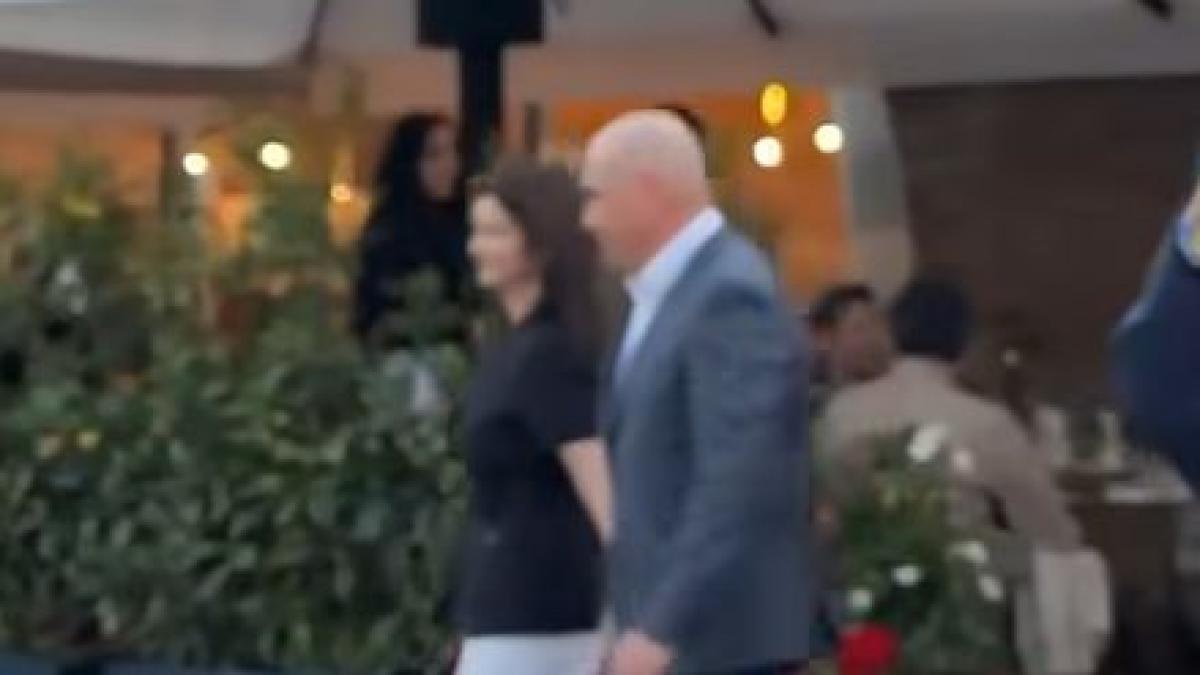 ilie bolojan a fost aplaudat in cetatea oradea cand a iesit dintr un restaurant alaturi de partenera sa