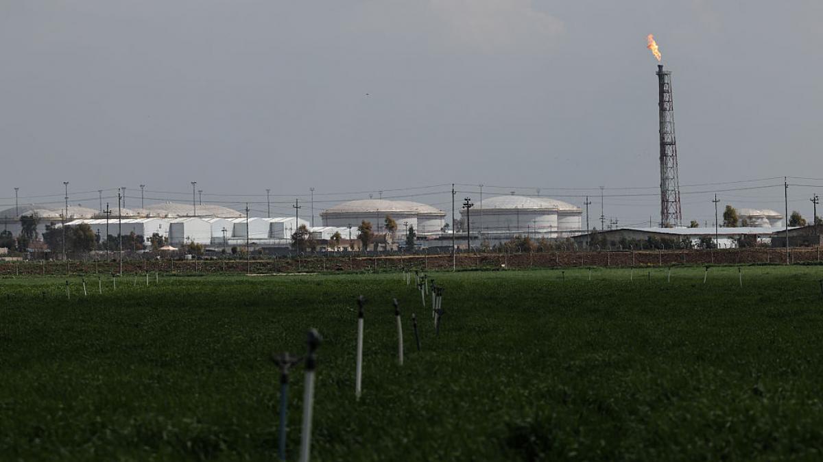 irakul a descoperit un zacamant urias de petrol langa granita cu arabia saudita in plina criza a stramtorii ormuz