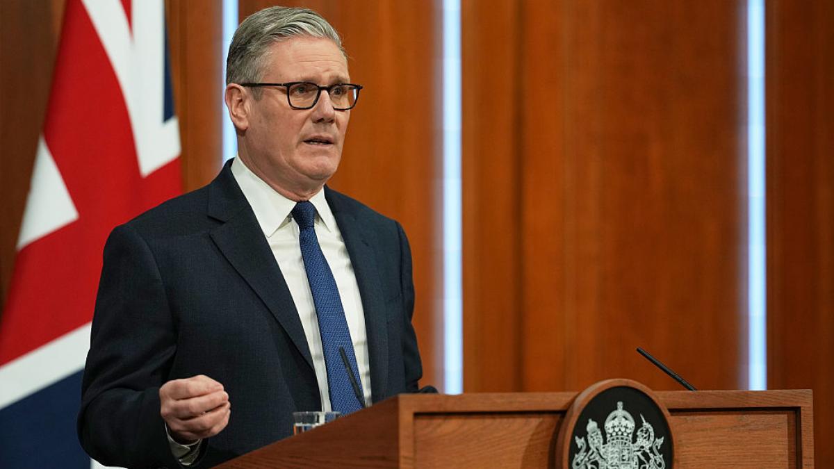 keir starmer primeste ultimatum din partea laburistilor dupa dezastrul din alegerile locale presiuni tot mai mari pentru demisie