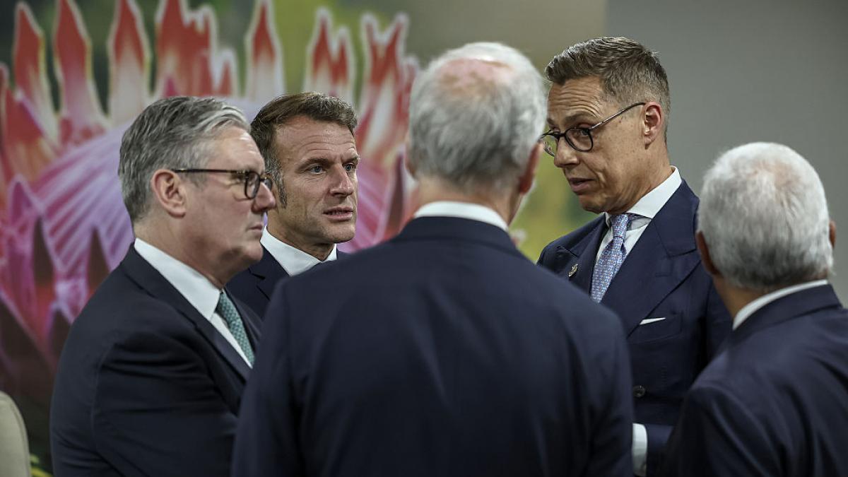 au nevoie de o baza solida aici presedintele finlandei cere europei sa se calmeze in legatura cu retragerea trupelor americane