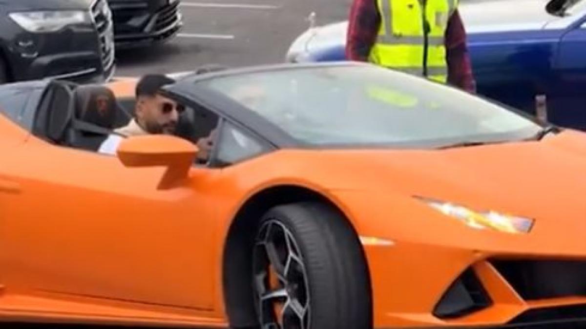 scandal in marea britanie dupa ce un consilier de la partidul verde a condus un lamborghini consumul de combustibil e dublu