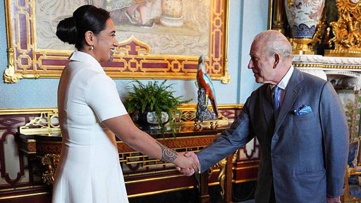 regina maori din noua zeelanda a avut o intalnire oficiala cu regele charles la palatul buckingham