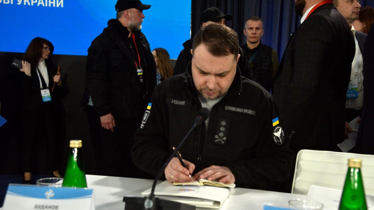 am lucrat cu rusii multi ani stiu cum sa vorbesc cu ei cine e omul pe care putin il vrea mort chiar in timpul negocierilor de pace