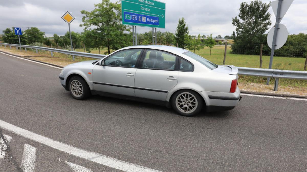 sute de drumuri din ungaria ar putea fi contaminate cu azbest