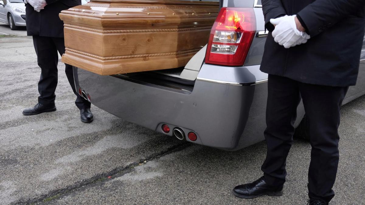 decesul a survenit in strainatate afla cum functioneaza serviciul de repatriere funerara si ce acte iti sunt necesare