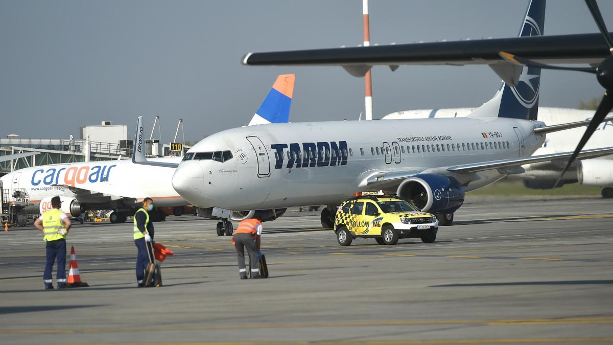 tarom continua restructurarea si asteapta primele aeronave boeing 737 max din vara compania opereaza cu flota si rute reduse