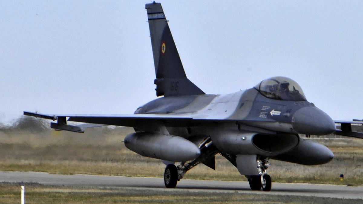 rusii au atacat langa granita romaniei portul ismail a fost lovit cu drone armata romana a ridicat avioane f 16 de la fetesti