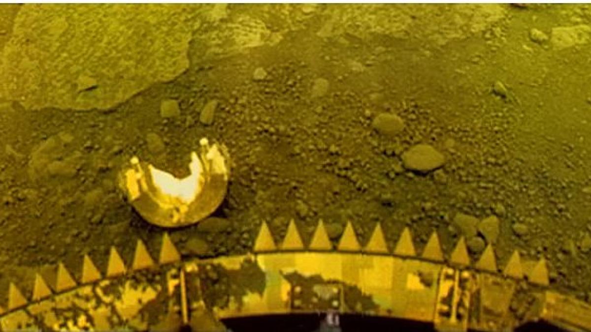 imagini planeta venus surprinse de sonda venera