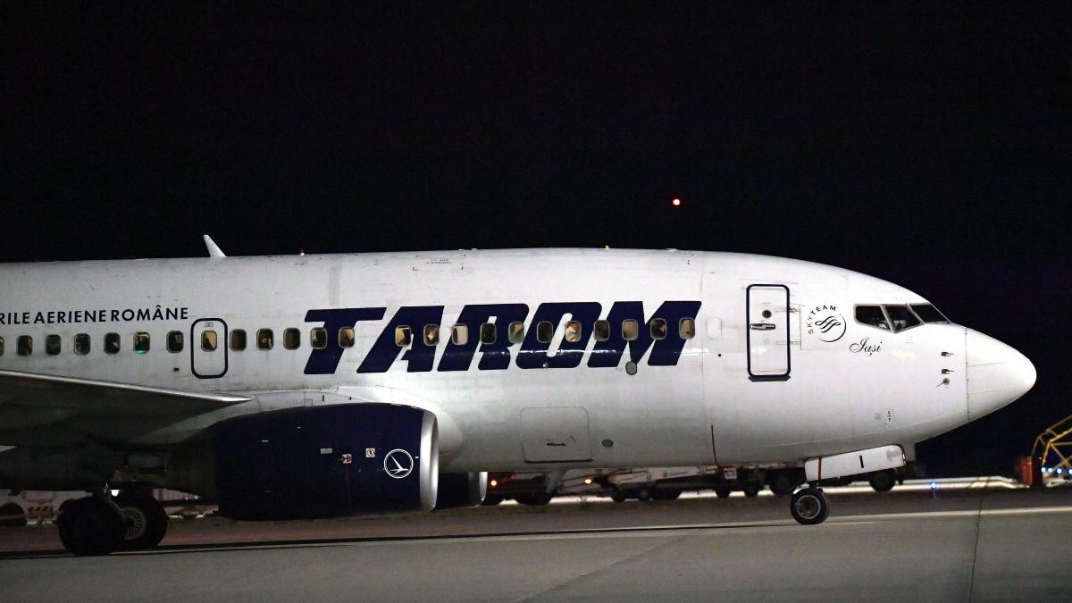 avion tarom