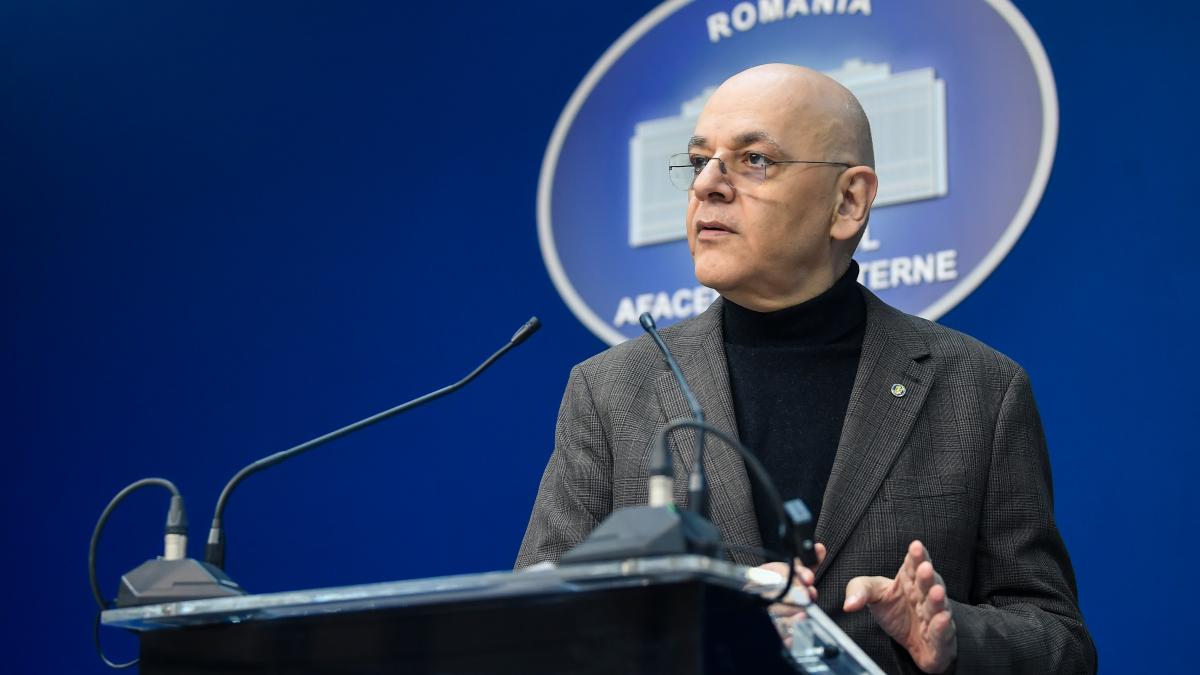 raed arafat critica conducerea saj bacau in cazul copilului mort la scoala regulamentele sunt clare trebuia trimisa masina cu medic