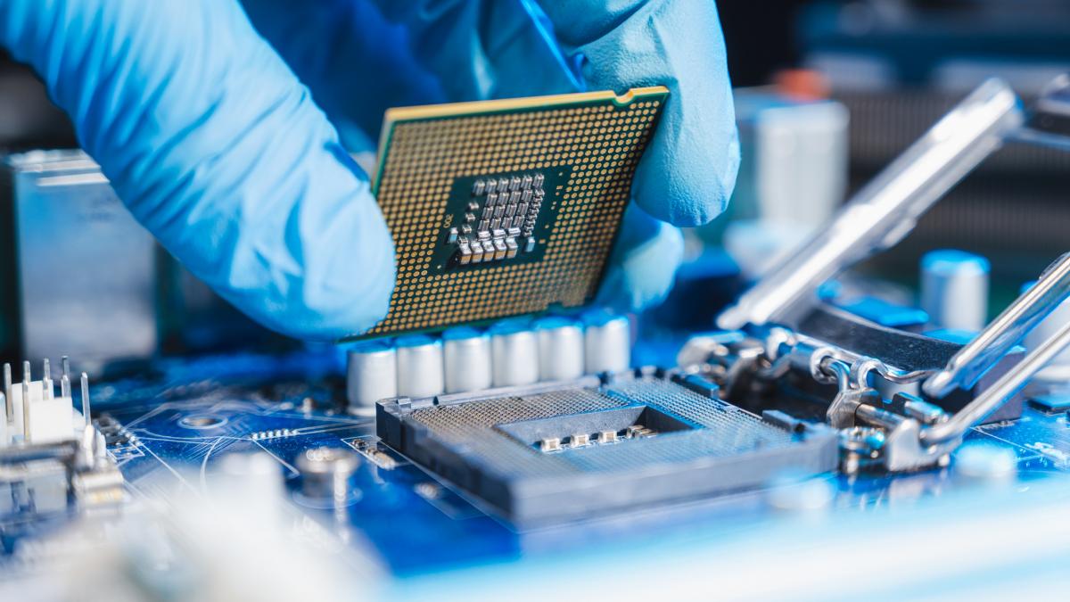 china anunta o descoperire revolutionara in dezvoltarea cipurilor huawei ar fi reusit sa ocoleasca legea lui moore