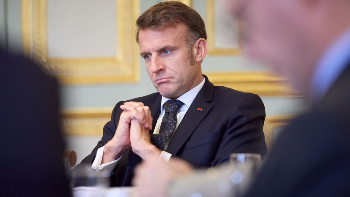 macron l a avertizat pe lukasenko intr o rara convorbire telefonica sa nu implice militar belarusul in razboiul rusiei din ucraina