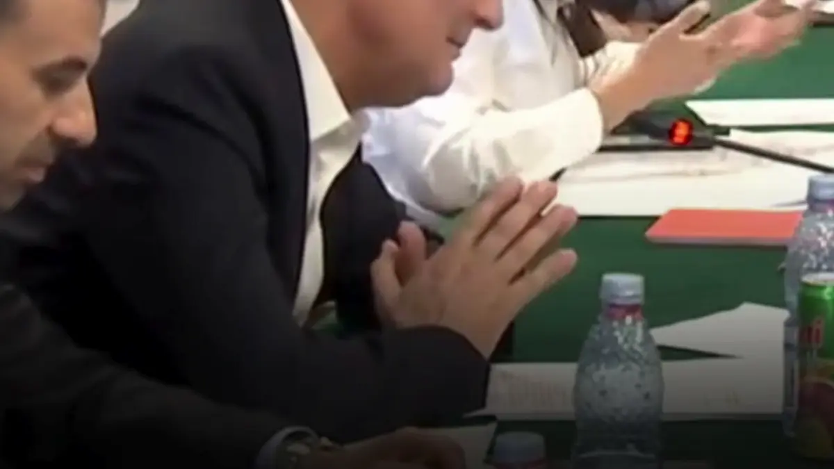 cearta aprinsa intre psd si pnl la dezbaterea pe safe ati inceput sa o luati pe campie nu sunteti evaluator aici de luat pe campii